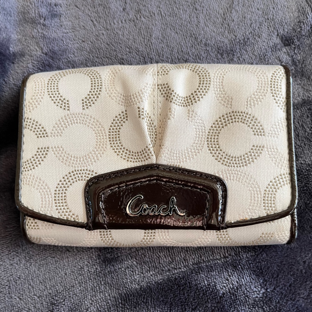 Coach Signature wallet